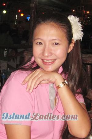 136793 - Rapeeporn Age: 41 - Thailand