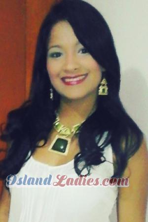 156923 - Yinis Age: 32 - Colombia