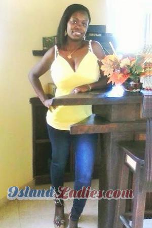 161539 - Luz Age: 48 - Colombia