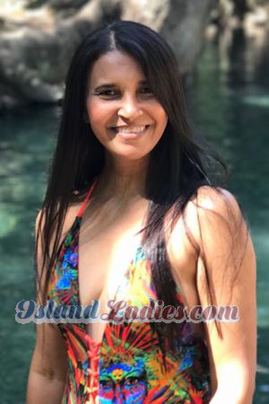 171472 - Yaniris Age: 53 - Colombia