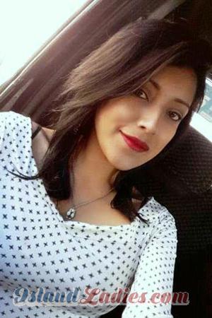 172247 - Gianella Age: 32 - Ecuador