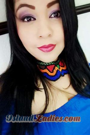 176251 - Monica Age: 33 - Colombia