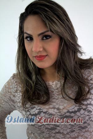 176813 - Kerli Age: 39 - Colombia