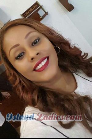 177101 - Luz Age: 46 - Colombia