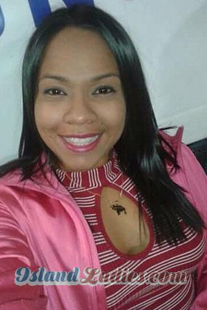 180623 - Angelica Age: 34 - Colombia