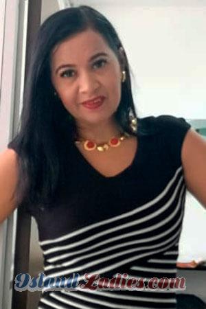 180662 - Yenny Age: 53 - Colombia