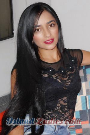 181300 - Elizabeth Alejandra Age: 31 - Colombia