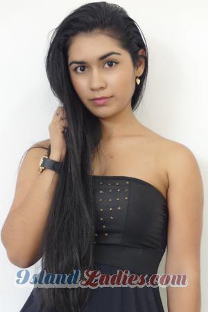 182957 - Yannine Age: 28 - Colombia