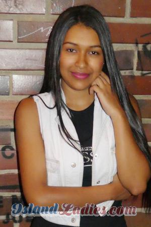 184304 - Manuela Age: 29 - Colombia