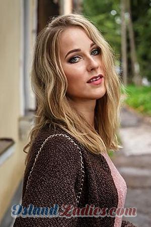 184365 - Tatiyana Age: 34 - Russia