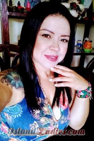 185019 - Yenny Age: 42 - Colombia