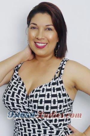 189683 - Giselle Age: 40 - Colombia