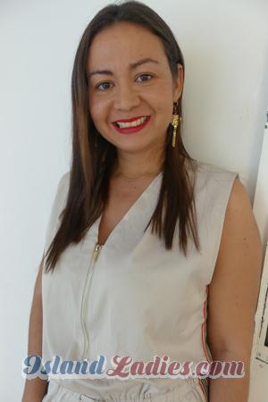 190203 - Luz Angela Age: 40 - Colombia