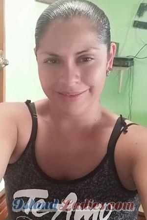 193929 - Heidy Age: 40 - Costa Rica