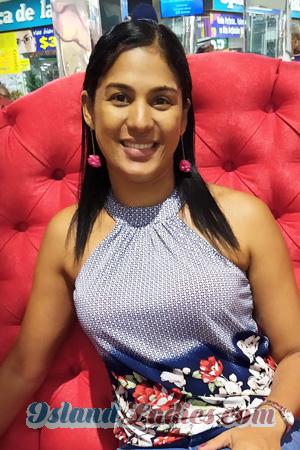 195449 - Emi Age: 45 - Colombia