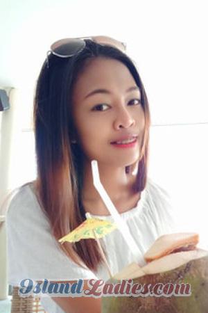 195791 - Rutiya Age: 27 - Thailand