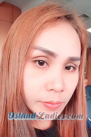 197179 - Jaruphit (Pitcha) Age: 46 - Thailand