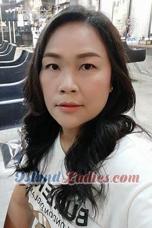 197769 - Ratchaneekorn (Soey) Age: 43 - Thailand