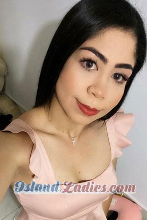 200167 - Daniela Age: 29 - Colombia