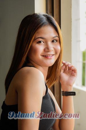 200427 - Regine Marie Age: 25 - Philippines