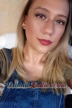 201122 - Daniela Age: 28 - Colombia