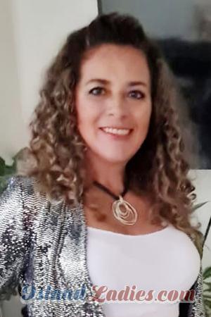 203371 - Karen Age: 56 - Costa Rica