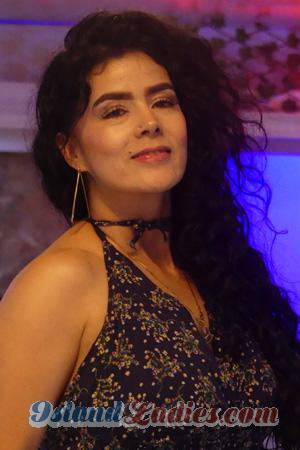 204739 - Yenny Age: 42 - Colombia