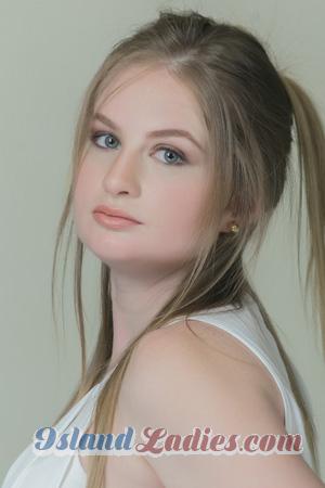 207422 - Daniela Age: 34 - Colombia