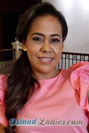 208388 - Yenifer Age: 41 - Colombia