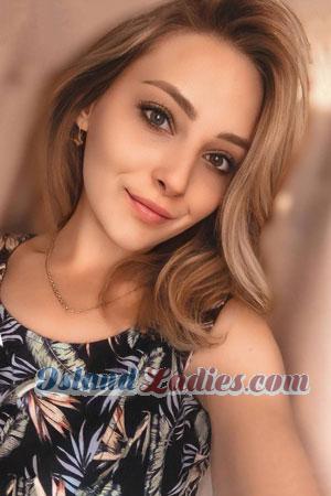 208792 - Liliya Age: 22 - Ukraine