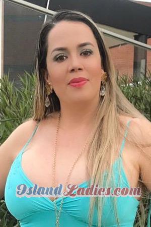 210422 - Tania Age: 41 - Colombia