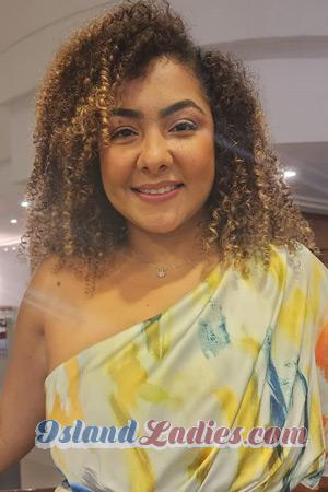 212028 - Isamar Age: 32 - Colombia