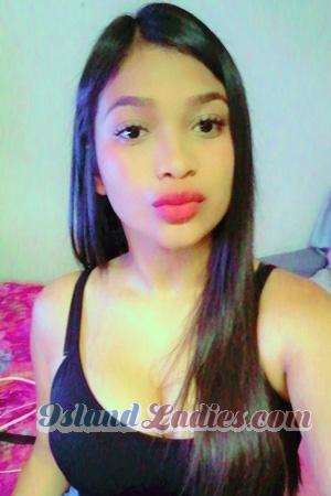 215128 - Paulina Age: 26 - Costa Rica