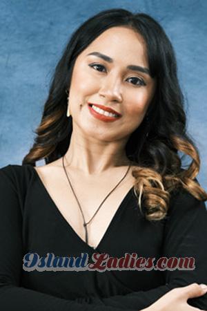 215683-Jenifer