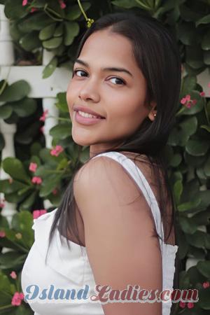 216797 - Daniela Age: 33 - Colombia