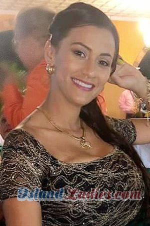 218854 - Gradiely Age: 41 - Costa Rica