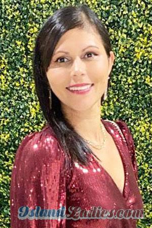 219473 - Laura Age: 44 - Costa Rica