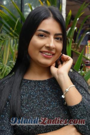 219479 - Laura Age: 27 - Colombia