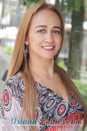 219663 - Julieth Age: 46 - Colombia