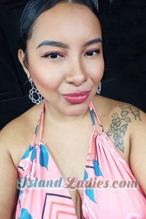 220936 - Skarleth Age: 32 - Costa Rica