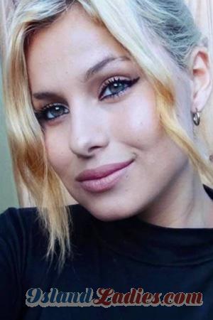 223981 - Milagros Age: 25 - Argentina
