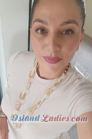 225118 - Evelyn Age: 39 - Costa Rica