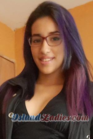 226106 - Nicole Age: 23 - Costa Rica