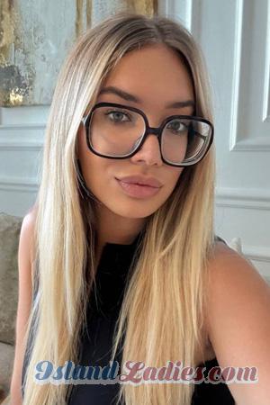 226611 - Diana Age: 22 - Ukraine