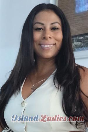 227796 - Lineth Age: 43 - Costa Rica