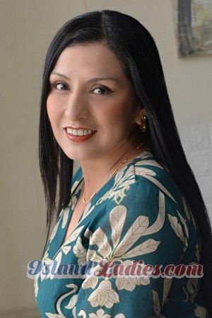 227999 - Catherine Age: 44 - Peru