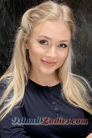 228426 - Yevheniia Age: 28 - Ukraine