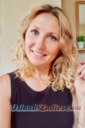 228569 - Oksana Age: 45 - Ukraine