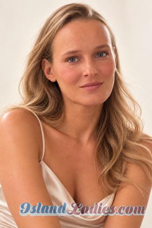 229401 - Maryna Age: 38 - Ukraine